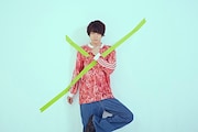 菅田将暉演じるリーダー・ヒデ。