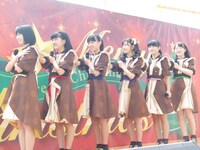 ばってん少女隊（写真提供：ビクターエンタテインメント）