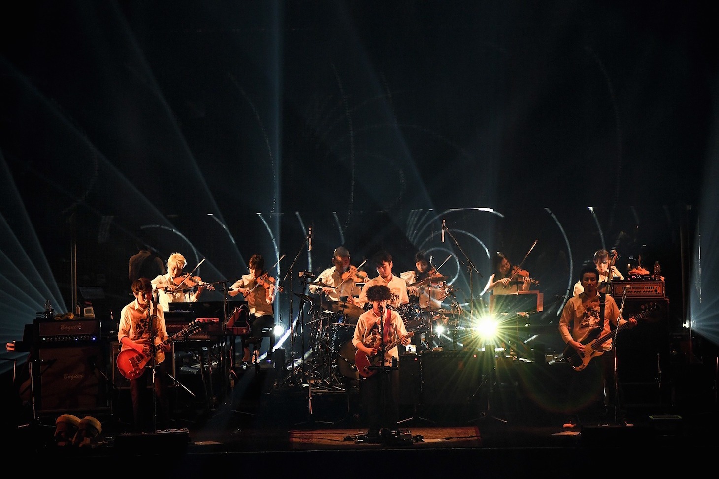 ASIAN KUNG-FU GENERATION「ASIAN KUNG-FU GENERATION Tour 2016-2017『20th Anniversary Live』」千葉・幕張イベントホール公演の様子。（Photo by TEPPEI）