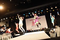 ゆるめるモ！によるライブの様子。