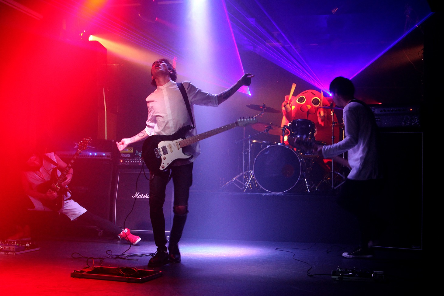 wrong city「Dark Is Out」ミュージックビデオ撮影時の様子。