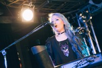 AYANO（Key）（撮影：木場ヨシヒト）