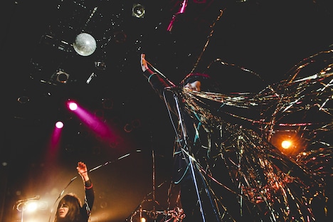 kjmonmon（Vo, G）（撮影：鈴木友莉）