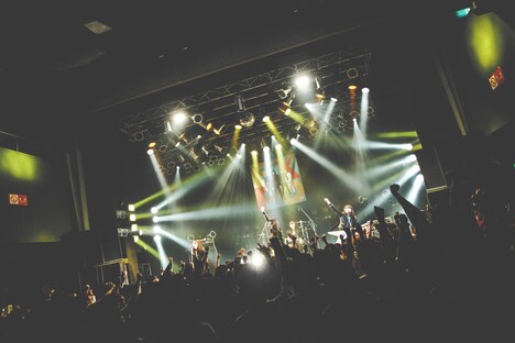 KiNGONS「『KiNGONS EXPO』RELEASE TOUR FINAL」の様子。（撮影：鈴木友莉）