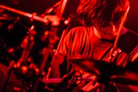 疋田武史（Dr）（撮影：西槇太一）