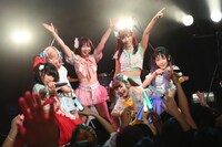 バンドじゃないもん！（写真提供：ポニーキャニオン）