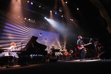 矢野顕子＋TIN PAN「さとがえるコンサート2016」東京・NHKホールの様子。（Photo by Susie）