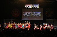 「恵比寿★マスカッツ喧嘩上等ライブ ～VS仮面女子 8100円を払うのどっちだ!?このバカタレが！ in Zeppダイバーシティ東京～」の様子。（撮影：佐賀章広）