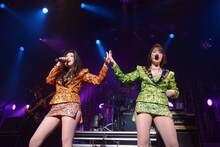 ベッド・イン（撮影：野田雅之）