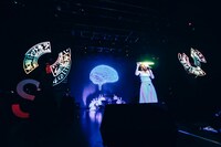 「水曜日のカンパネラ・ワンマンライブツアー2016～SUPERMAN～」沖縄・ミュージックタウン音市場公演の様子。（撮影：横山マサト）