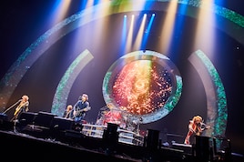 LUNA SEA、幸せな一体感でファンを満たしたSSA公演初日