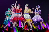 ももいろクローバーZ（Photo by HAJIME KAMIIISAKA+Z）