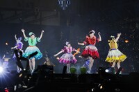 ももいろクローバーZ（Photo by HAJIME KAMIIISAKA+Z）