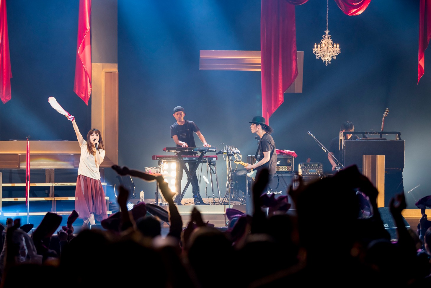 「TRUSTRICK TRICK TOUR 2016」最終公演の様子。（photo by Ayaka Horiuchi）