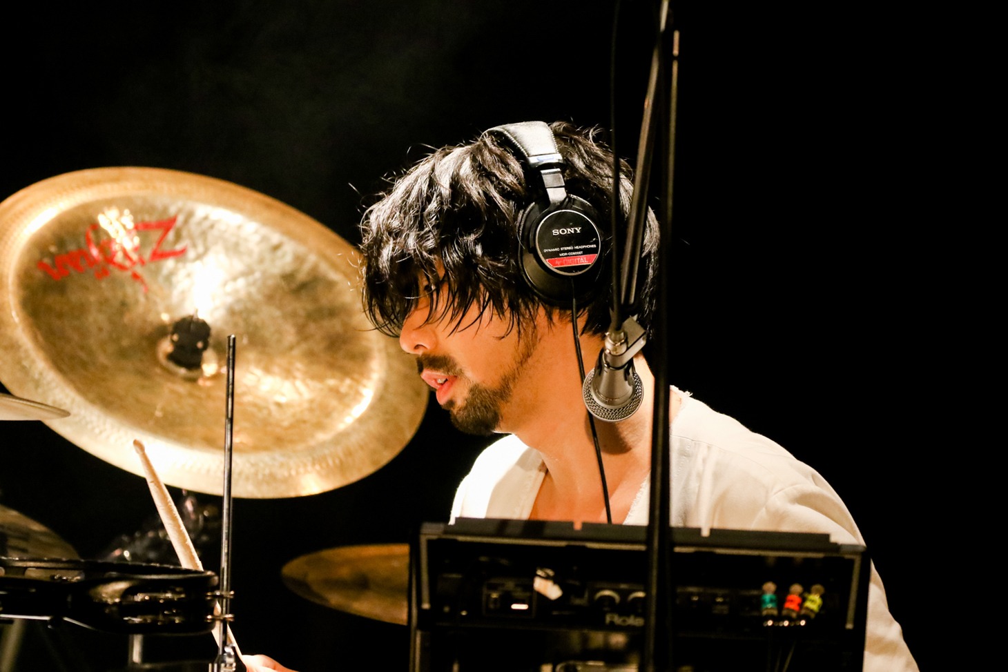 鈴木貴雄（Dr）（Photo by Viola Kam [V'z Twinkle]）