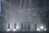 欅坂46 緑色に染まった有明コロシアムで感涙の初ワンマンライブ 音楽ナタリー