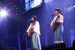 欅坂46 緑色に染まった有明コロシアムで感涙の初ワンマンライブ 音楽ナタリー