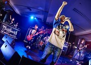 OZROSAURUS（Photo by HayachiN、Yukihide "JON" Takimoto、rockey、OOMO）