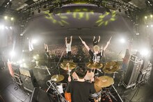 ROTTENGRAFFTY（Photo by HayachiN、Yukihide "JON" Takimoto、rockey、OOMO）