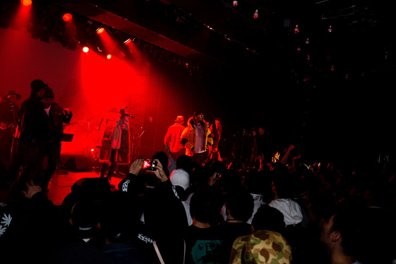 「KANDYTOWN X'MAS FREE LIVE」の様子。（Photo by nae.jay）