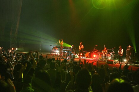 「さかいゆうLIVE "POP TO THE WORLD" SPECIAL」中野サンプラザホールの様子。 （Photo by Atsuki Iwasa）