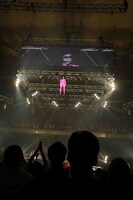 フライングするUVERworldの所属事務所社長。