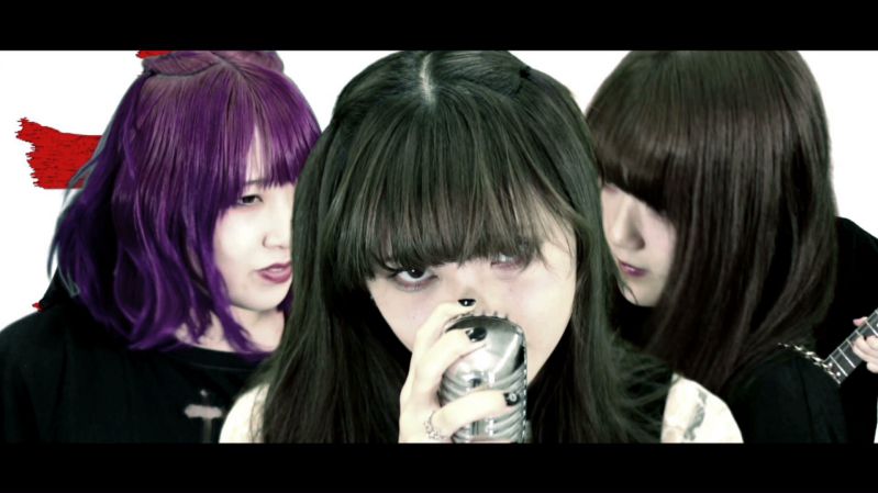Brats「アイニコイヨ」のミュージックビデオのワンシーン。