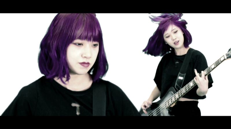 Brats「アイニコイヨ」のミュージックビデオのワンシーン。