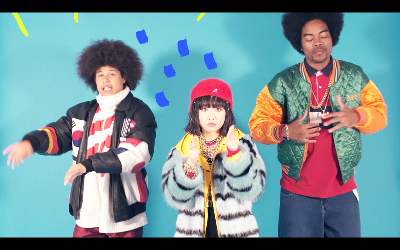 RINNE HIP「裏原ンウェイ」のミュージックビデオのワンシーン。
