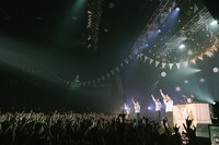 RIP SLYME「RIP SLYME TOUR 2016 "CHRISTMAS TRIP"」Zepp Tokyo公演の様子。（Photo by Yusuke Oishi  [Marco Monk fiLM]）