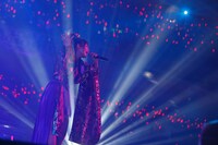 「上坂すみれのひとり相撲2016～サイケデリック巡業～」の様子。（撮影：鈴木健太、大杉明彦）