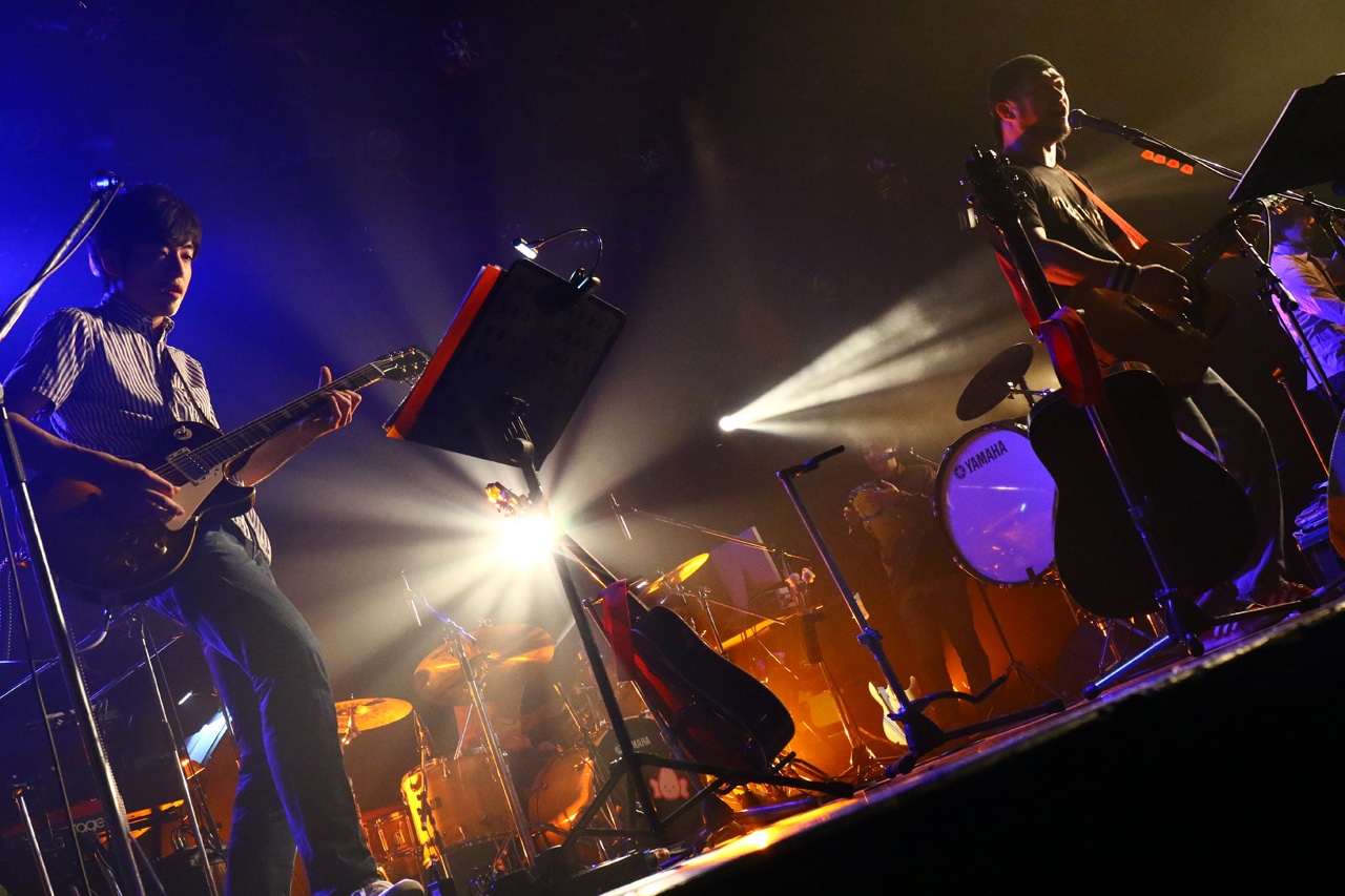 竹原ピストル「BEST BOUT＋youth」東京・LIQUIDROOM公演の様子。（写真提供：SPEEDSTAR RECORDS）