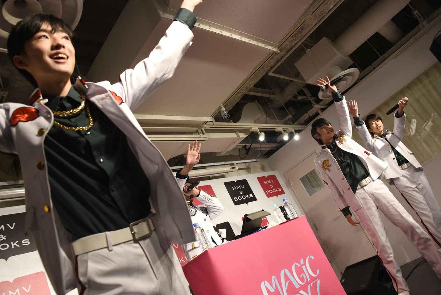MAGiC BOYZ