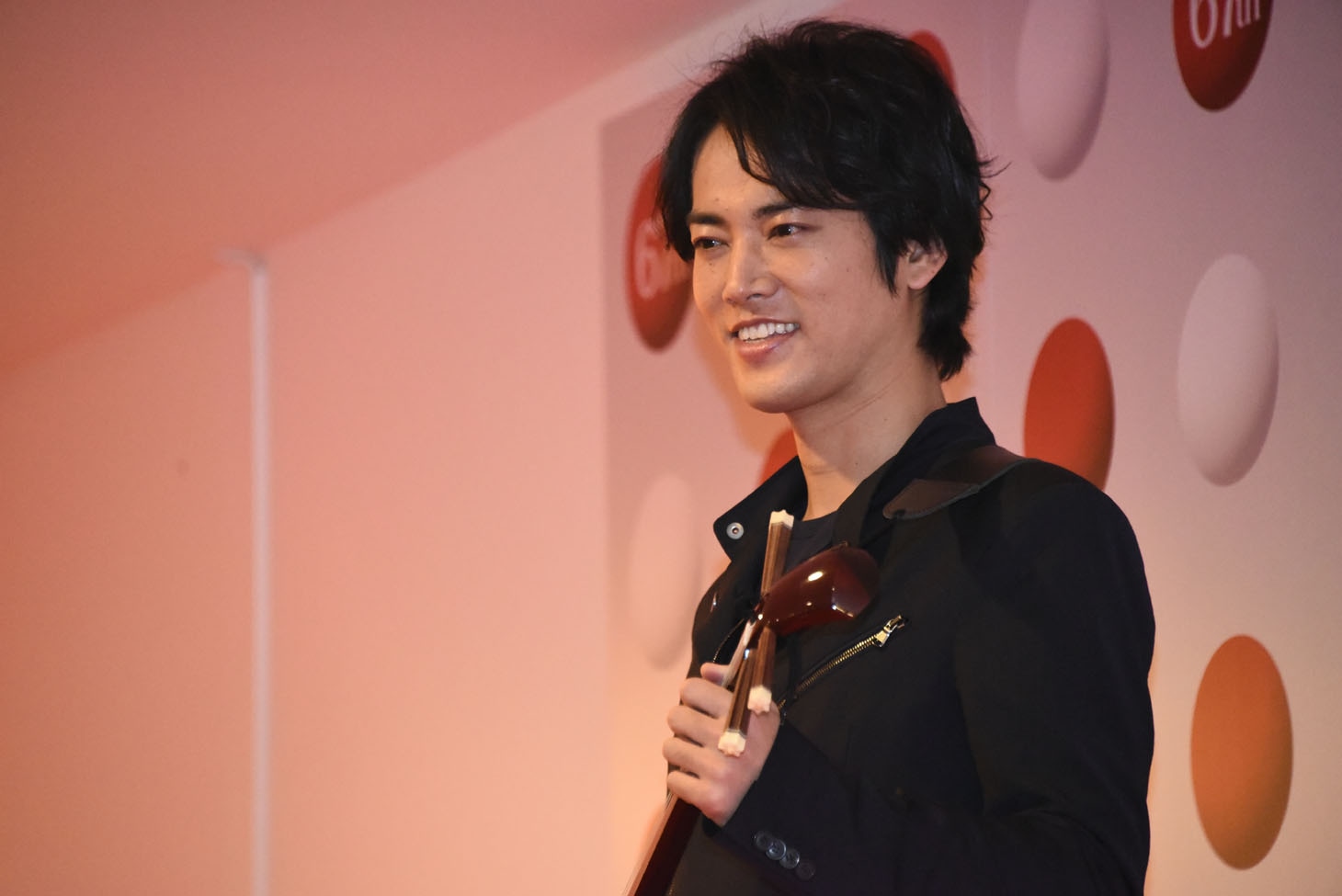 桐谷健太