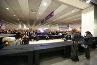 「YOSHIKI Classical Special with Orchestra-HONG KONG」中止に際して行われた記者会見の様子。