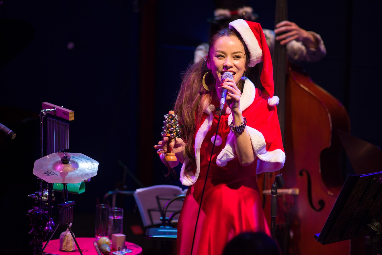 東京・JZ Bratでの「LOVE LOUNGE vol.5 ～X'mas Special～」の様子。（撮影：川畑淳平）