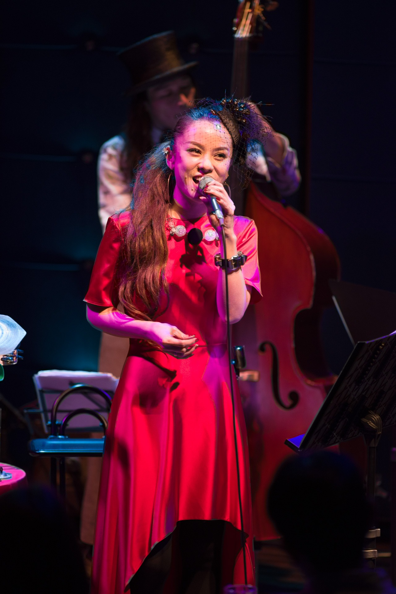 東京・JZ Bratでの「LOVE LOUNGE vol.5 ～X'mas Special～」の様子。（撮影：川畑淳平）