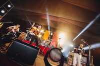 「D.W.ニコルズのスマイルフェスティバル」の様子。（撮影：西槇太一）