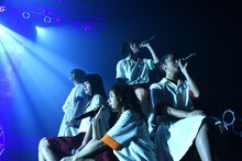 12月29日に東京・Zepp Tokyoで行われたライブツアー「lyrical school tour 2016 "guidebook"」最終公演の様子。