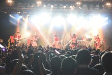 「BAND PASSPO☆ 2ndワンマンLIVE」の様子。
