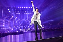 flumpool「flumpool COUNTDOWN LIVE 2016→2017 『FOR ROOTS』～シロテン・フィールズ・フォーエバー～」大阪・大阪城ホール公演の様子。（撮影：古渓一道）