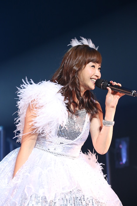 藤本美貴（写真提供：アップフロント）