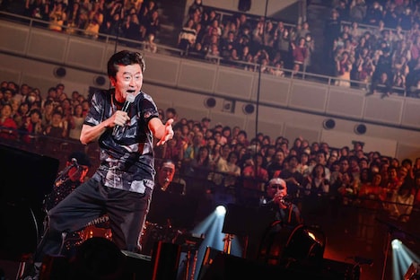 桑田佳祐（撮影：岸田哲平）