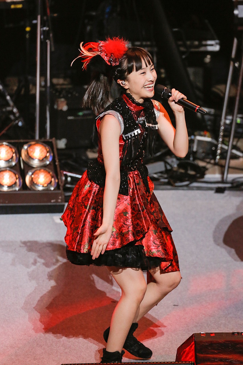 百田夏菜子（photo by HAJIME KAMIIISAKA）