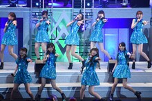 「Hello! Project 2017 WINTER ～Crystal Clear～」初日公演の様子。