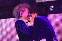 左からRYUJI、To-i。