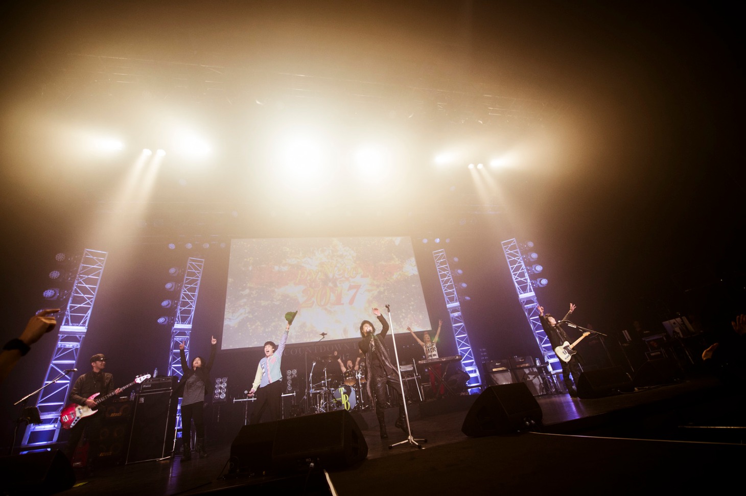 「T-BOLAN～一夜限りのカウントダウンLIVE～」の様子。（撮影：田中聖太郎）