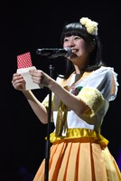 サンタへの手紙を読み上げる永坂真心。