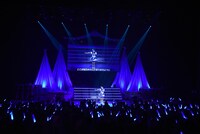 辻野かなみのイメージカラーの青色に染まる大宮ソニックシティ。