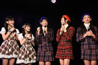 「ユニット混合ジェスチャー対決」に臨む「のっぺチーム」の5人。